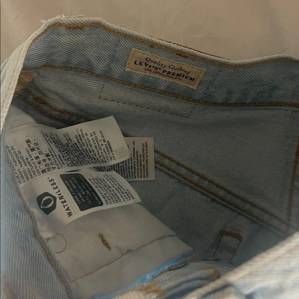 Levi's® 501 Original Denim Short size 25 - Picture 5 of 6